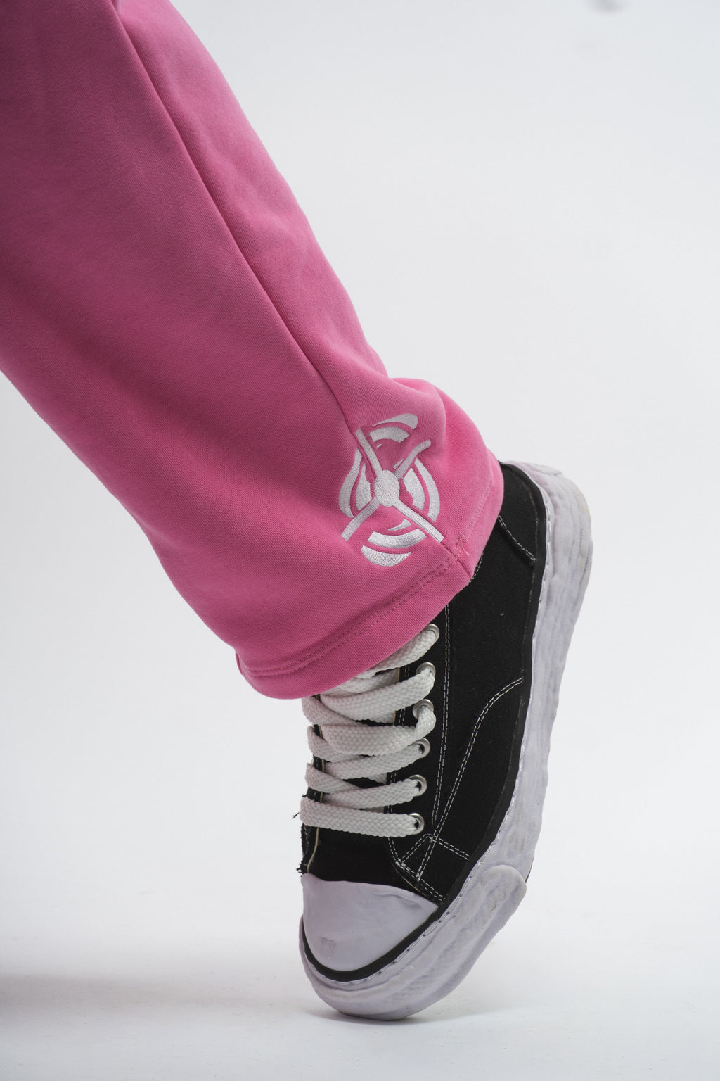 Show in pink down